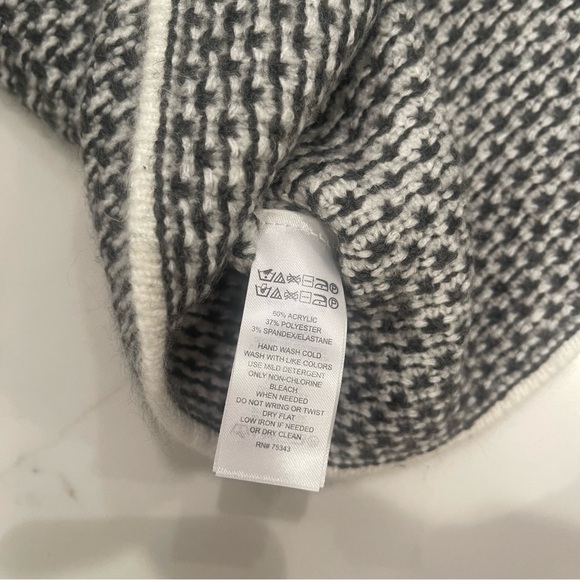 Christian Siriano New York grey and white turtleneck sweater - Picture 15 of 16